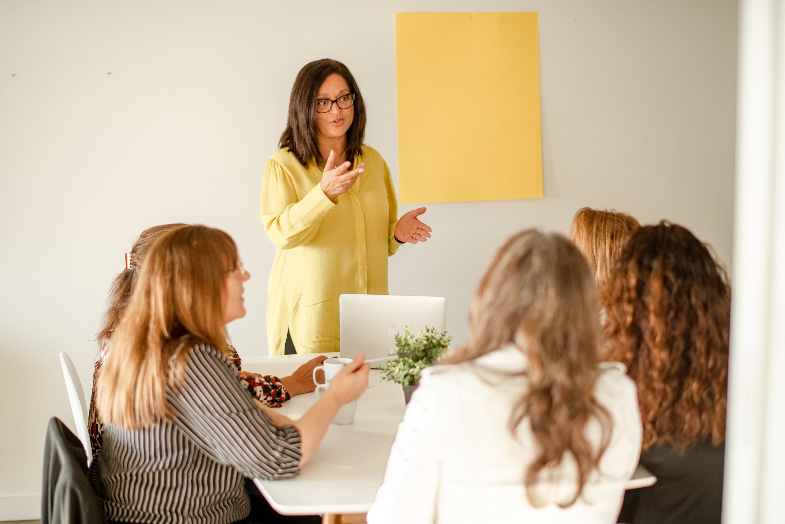 Kanchan Prinsloo coaching a group of female leaders on inclusion in the workplace